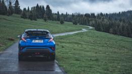 Toyota C-HR - jazda w terenie