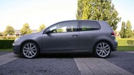 Z klekotem, ale szybko