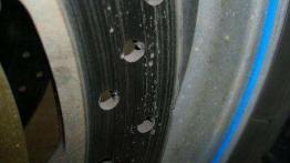 Wymiana klocków hamulcowych (na przykładzie Hayabusy)