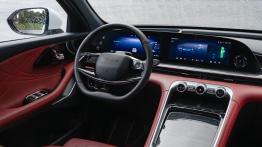 Omoda 9 Super Hybrid to absolutny hit. Nawet, jeśli nie jest idealna