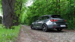 Seat Leon ST Cupra 370 Carbon - galeria redakcyjna - widok z ty?u