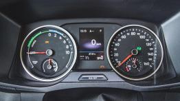 Volkswagen e-Crafter - galeria redakcyjna - inny element panelu przedniego