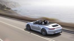 Porsche 911 (991) Carrera 4 GTS Cabriolet - widok z góry