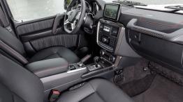 Mercedes klasy G Edition 35 - widok ogólny wnętrza z przodu