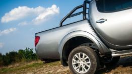 Mitsubishi L200 IV Facelifting - galeria redakcyjna - bok - inne ujęcie