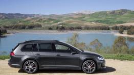 Volkswagen Golf VII GTD Variant (2015) - prawy bok