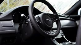Jaguar XF (2016) - galeria redakcyjna - kokpit