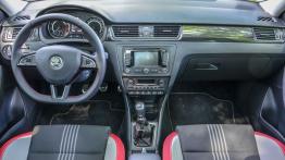 Skoda Rapid Monte Carlo 1.2 TSI 105 KM - galeria redakcyjna - pełny panel przedni