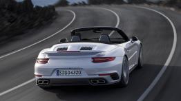 Porsche 911 Turbo & Turbo S (2016) - widok z tyłu