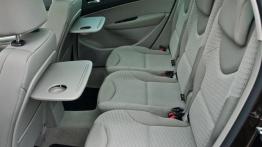 Peugeot 308 SW Facelifting 1.6 e-HDI FAP STT 112KM - galeria redakcyjna - tylna kanapa