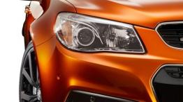 Holden VF Commodore SSV Concept (2013) - prawy przedni reflektor - wyłączony