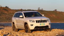 Jeep Grand Cherokee IV Facelifting (2014) Overland - widok z przodu