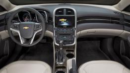 Chevrolet Malibu Facelifting (2014) - pełny panel przedni