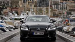 Lexus LS IV Facelifting - galeria redakcyjna - widok z przodu