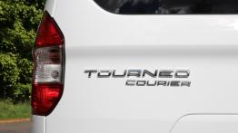 Ford Tourneo Courier - galeria redakcyjna - emblemat