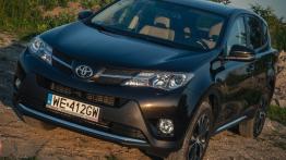 Toyota RAV4 IV 2.0 D-4D 124KM - galeria redakcyjna - widok z przodu