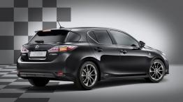 Lexus CT 200h F-Sport - widok z tyłu