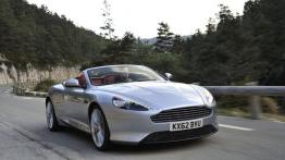 Aston Martin DB9 Facelifting Volante - widok z przodu