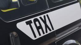 Nissan NV200 London Taxi - emblemat boczny