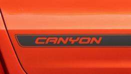 Volkswagen Amarok Canyon - emblemat boczny