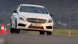 Mercedes A 250 Sport (W176) 2012 - widok z przodu