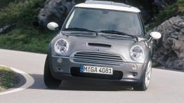 Mini Cooper S 2002 - widok z przodu