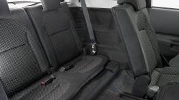 Nissan Qashqai + 2 2009 - tylna kanapa