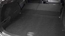 Renault Megane Grandtour - tylna kanapa złożona, widok z bagażnika