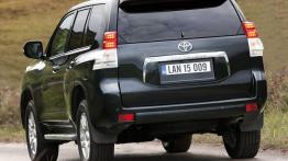 Toyota Land Cruiser 2010 - widok z tyłu