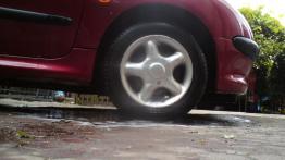 Peugeot 206  Hatchback - galeria społeczności - koło