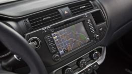 Kia Rio sedan 2012 - radio/cd / panel lcd