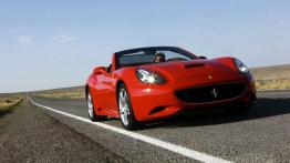 Ferrari California - widok z przodu