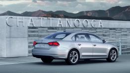 Volkswagen Passat - wersja amerykańska - prawy bok