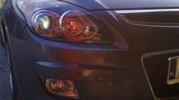 Hyundai i30 Hatchback - galeria społeczności - prawy przedni reflektor - wyłączony