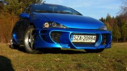 Opel Tigra I - galeria społeczności - przód - reflektory wyłączone