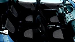 Honda Jazz 2004 - widok ogólny wnętrza z przodu