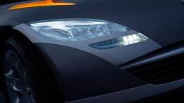 Renault Nepta Concept - prawy przedni reflektor - włączony