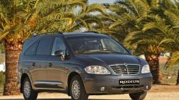 Ssangyong Rodius 2007 - prawy bok