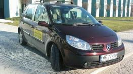 Renault Scenic 1.6 16V Confort Expression - widok z przodu