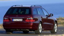 Mercedes Klasa E 2006 - widok z tyłu