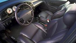 Ford Contour - widok ogólny wnętrza z przodu