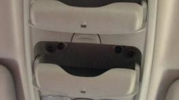 Ssangyong Kyron 2.0 Xdi - lampka pod sufitem