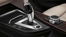 BMW 330e - oszczędności, co niemiara