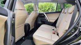 Toyota RAV4 z nowym silnikiem i kilkoma zmianami