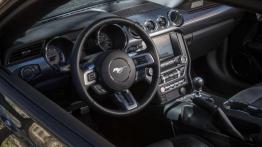 Nowy Ford Mustang na świeżych fotografiach