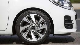 Odświeżona Kia Rio debiutuje przed Paryżem