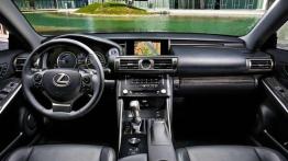 Lexus IS 200t już wkrótce w polskich salonach