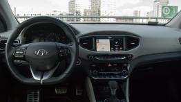 Hyundai Ioniq Hybrid – dokąd zmierzasz, technologio?