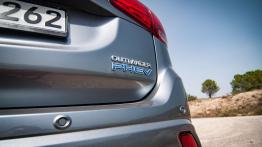 Mitsubishi Outlander PHEV (MY16) - dialog z klientem
