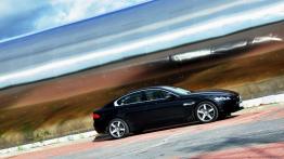Jaguar XE 2.0d Prestige - Rademenes